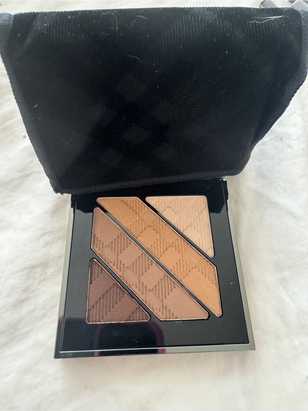 Burberry complete eye palette -02 mocha NIB